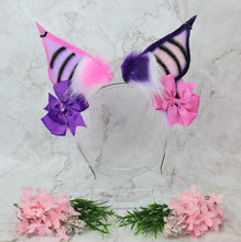 Load image into Gallery viewer, Mismatched Pastel Goth Howler Bat