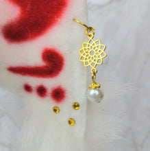 Load image into Gallery viewer, Royal Embellished Kitsune