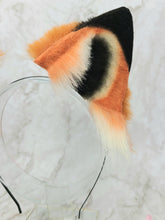 Load image into Gallery viewer, Natural Orange Fox