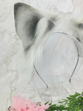 Load image into Gallery viewer, Silver Wolf