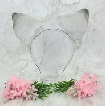 Load image into Gallery viewer, Silver Wolf