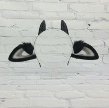 Load image into Gallery viewer, Evil Lamb *PRE ORDER SLOT* !!NO CROWN!!