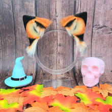 Load image into Gallery viewer, Natural Orange Fox