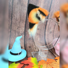 Load image into Gallery viewer, Natural Orange Fox