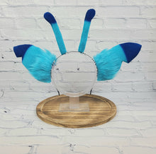 Load image into Gallery viewer, Stitch *PRE ORDER*
